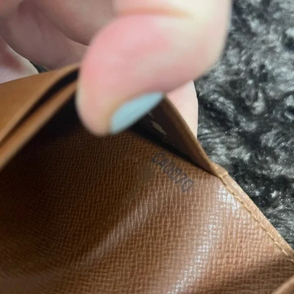 Louis Vuitton Vintage Tressor Canvas Wallet  in Classic Monogram. EUC - Picture 12 of 17